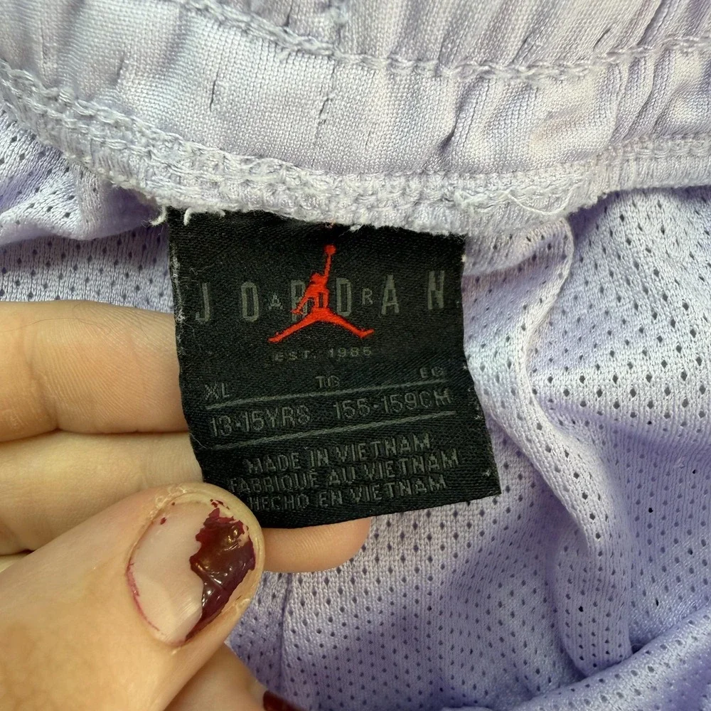 Jordan Shorts Boys XL Purple Mesh Athletic Basketball Gym Activewear Drawstring